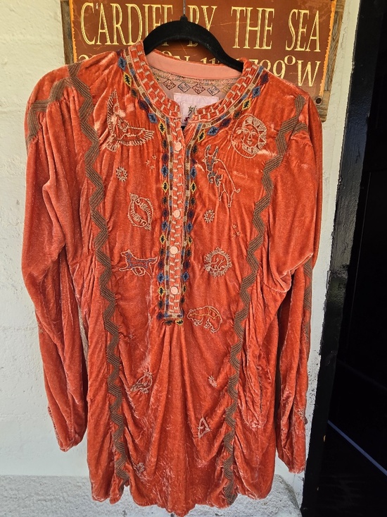 Johnny was Tops - Johnny was light orange velvet  tunic  -top beautifully embroidered